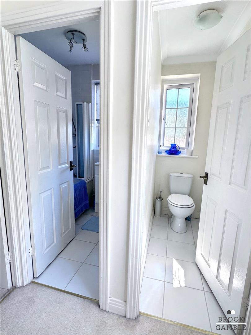 3 Bedroom House. Beechwood Crescent in Eastbourne, East Sussex 12
